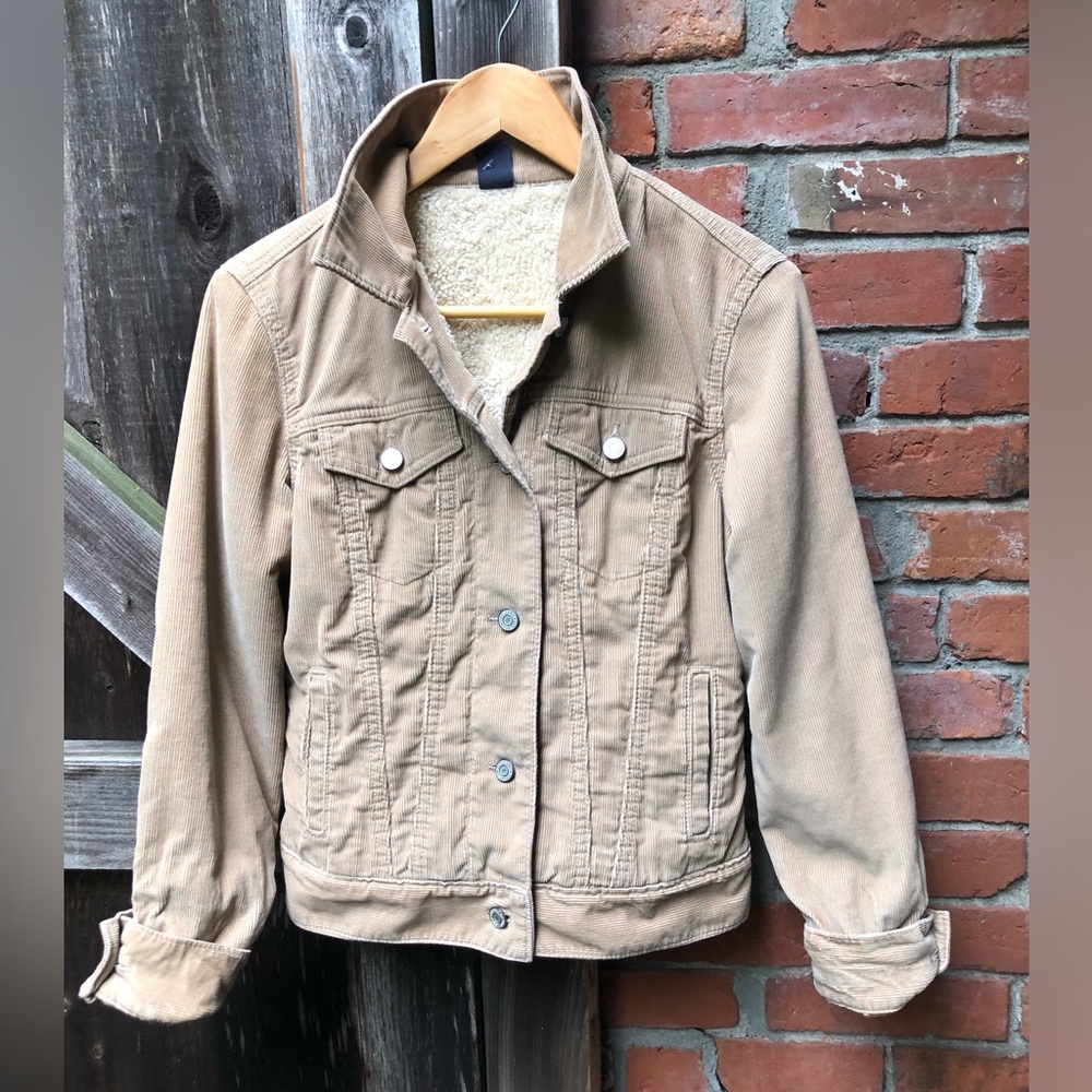 Women's Sherpa Lined Corduroy Jacket Size Small!